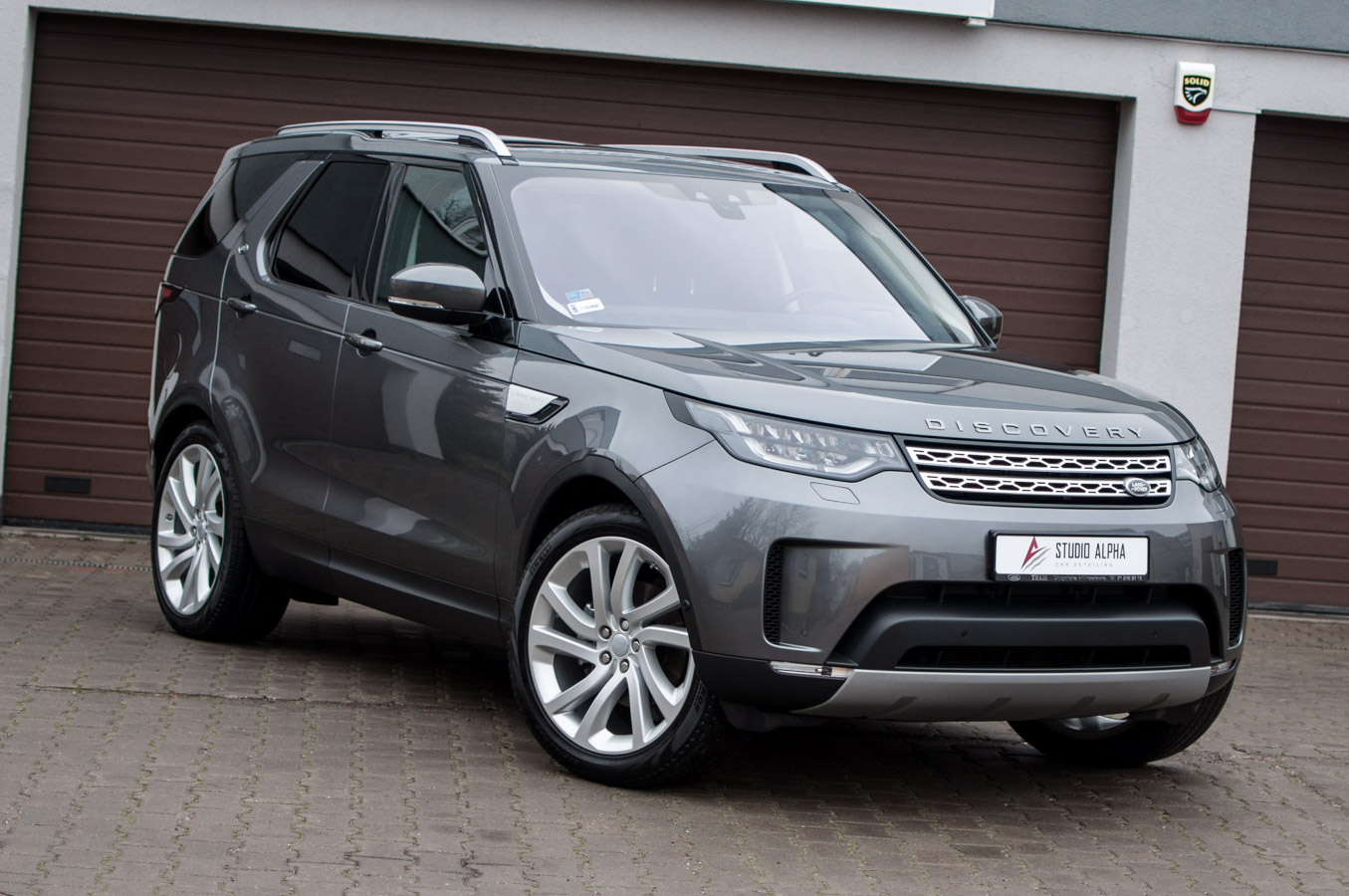 Land Rover Discovery Alpha Auto Detailing